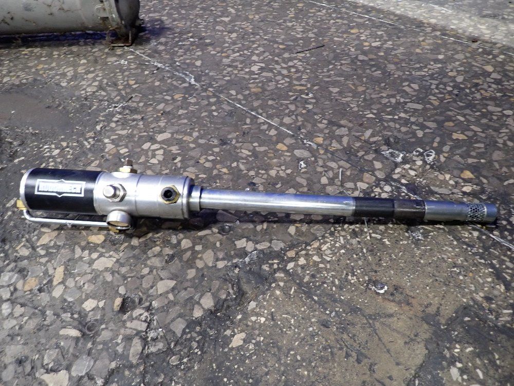 Roughneck Grease Pump