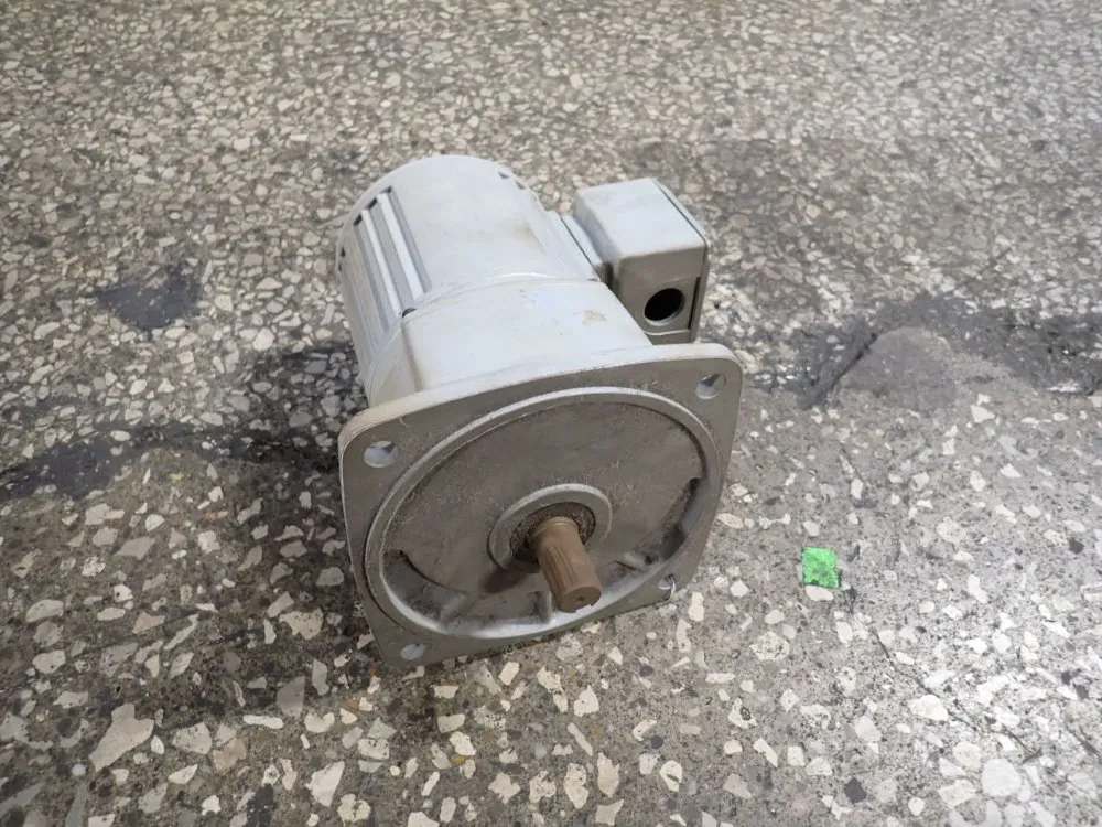 Nissei Corp 0.1 Kw Gear Drive - G3fm-18-10-t010axbg3-n316