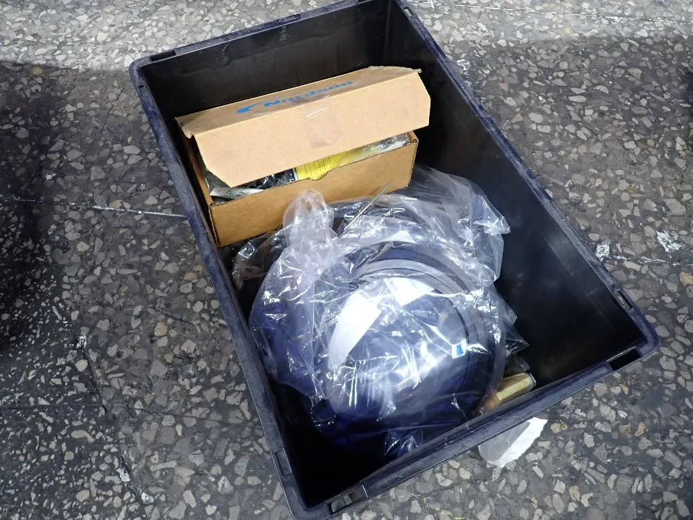 O-rings/seals/hardware