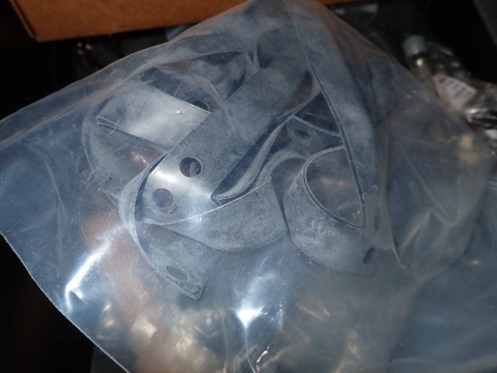 O-rings/seals/hardware