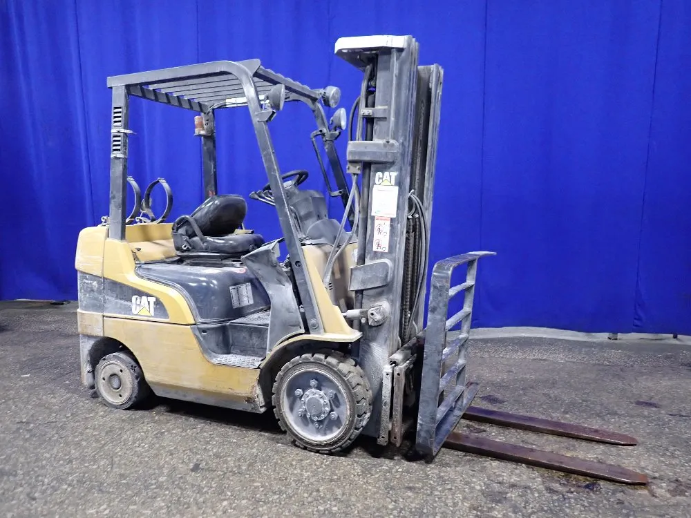 Caterpillar 4750 Lbs Propane Forklift - C5000