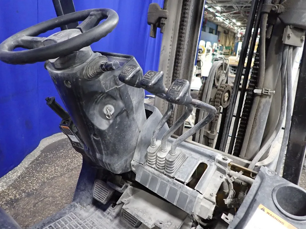 Caterpillar 4750 Lbs Propane Forklift - C5000