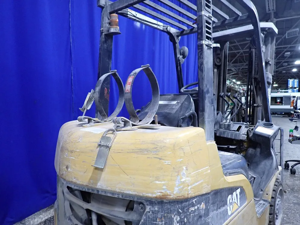 Caterpillar 4750 Lbs Propane Forklift - C5000