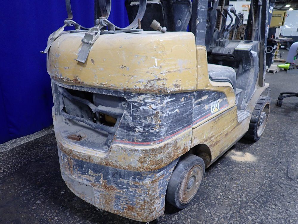 Caterpillar Propane Forklift - C6000