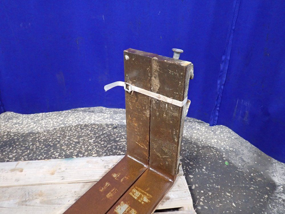  Forklift Forks