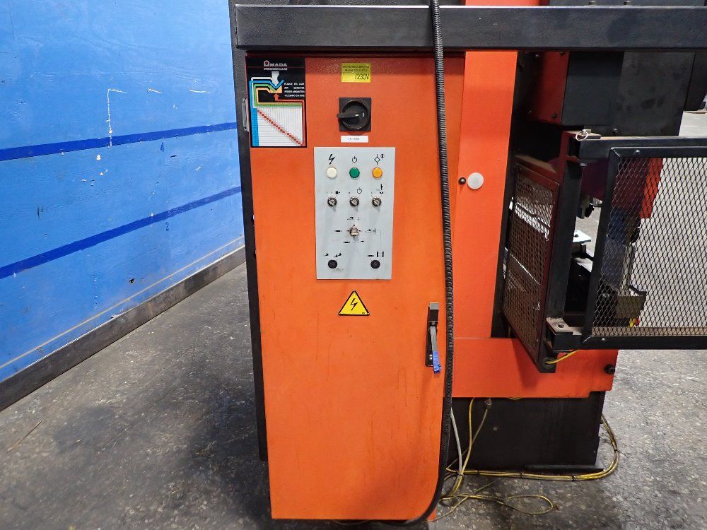 Amada 1000 Kn X 122" 1997 Amada Hfb1003 Press Brake - Hfb1003