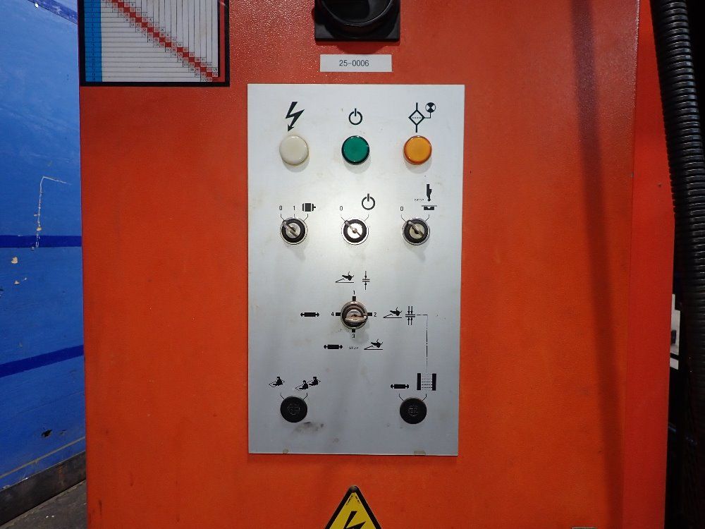 Amada 1000 Kn X 122" 1997 Amada Hfb1003 Press Brake - Hfb1003