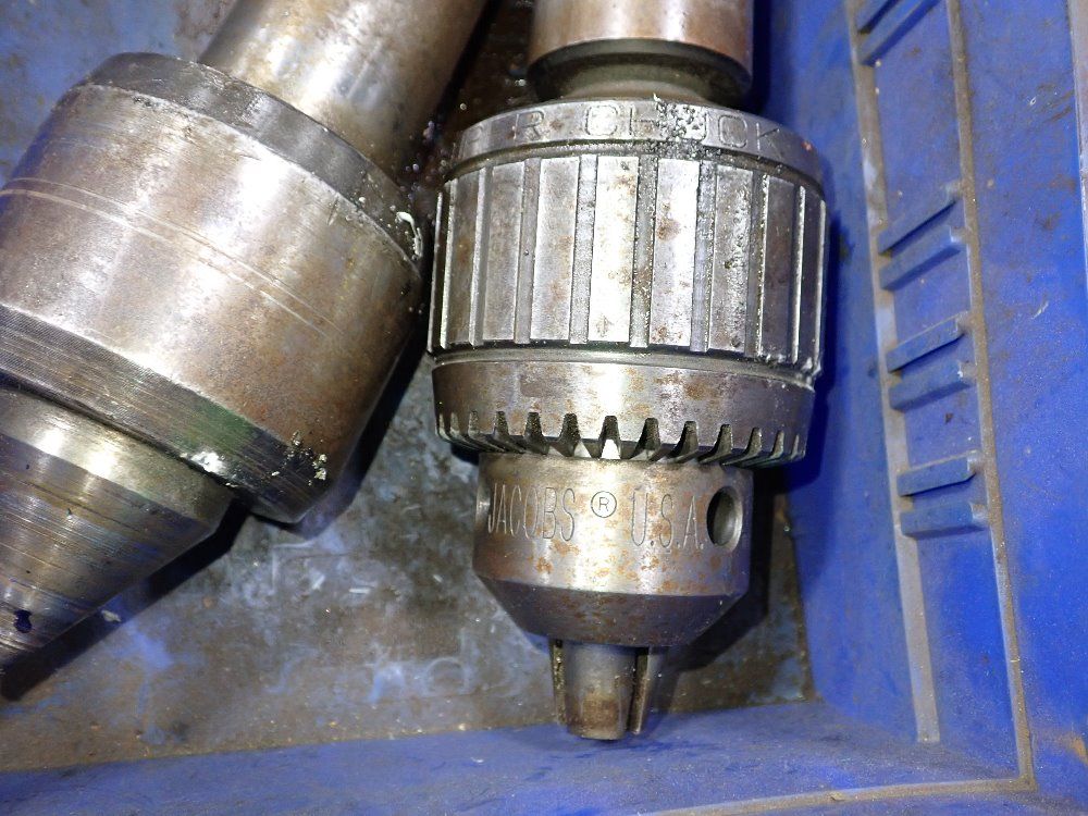  Tool Holder