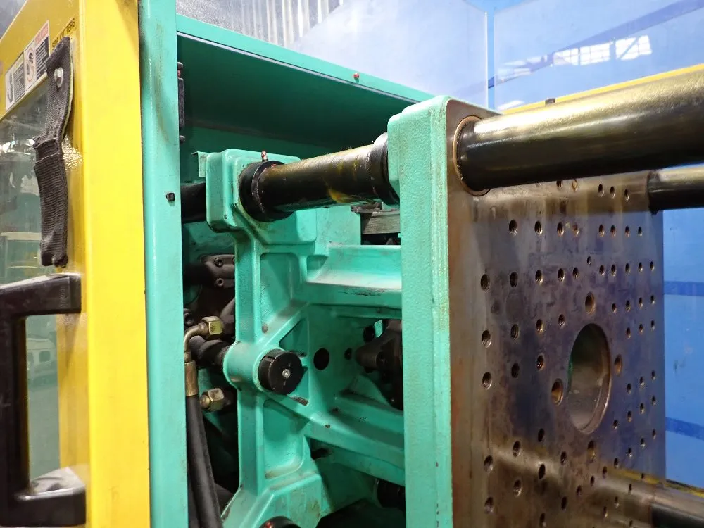 Arburg 1000 Kn Injection Molder - 420c 1000 290