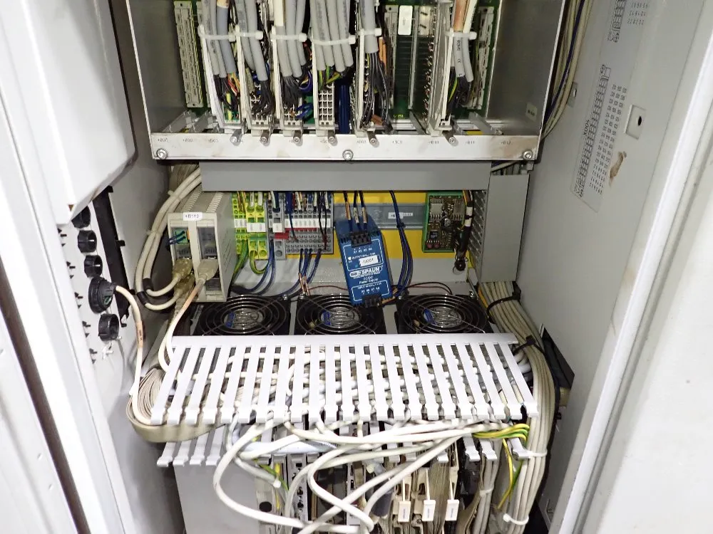 Arburg 1000 Kn Injection Molder - 420c 1000 290