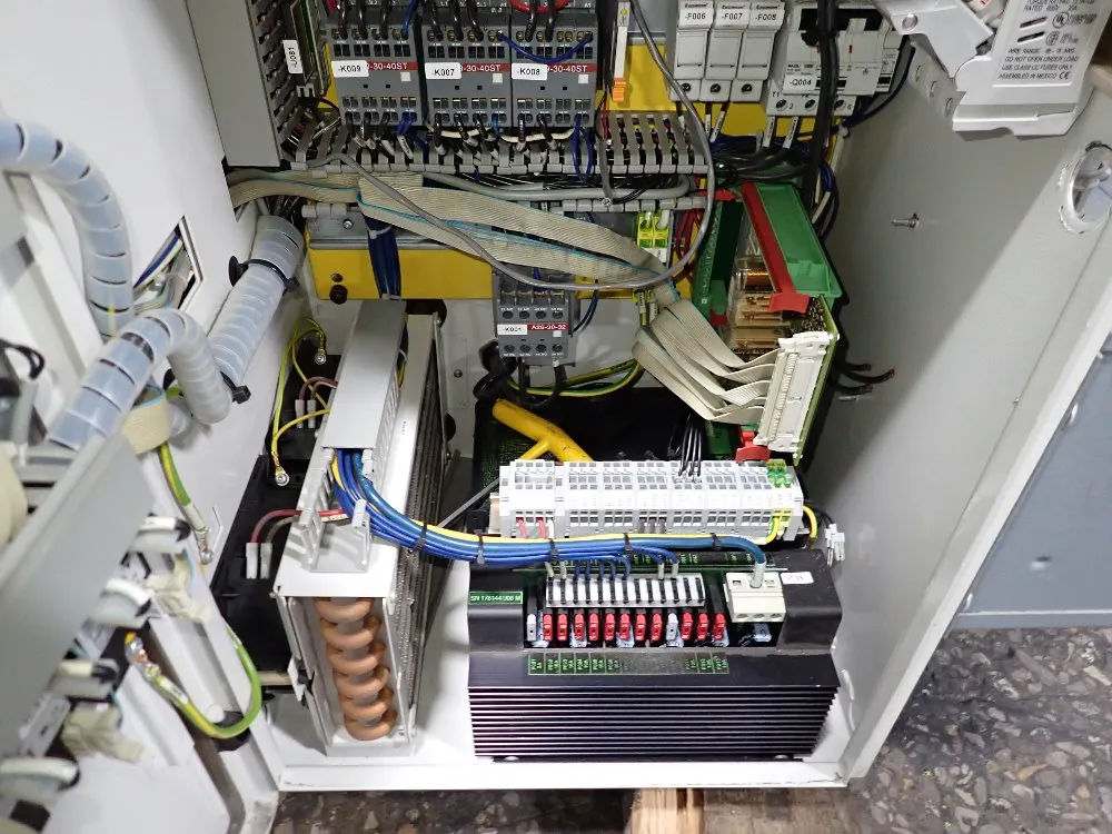 Arburg 1000 Kn Injection Molder - 420c 1000 290