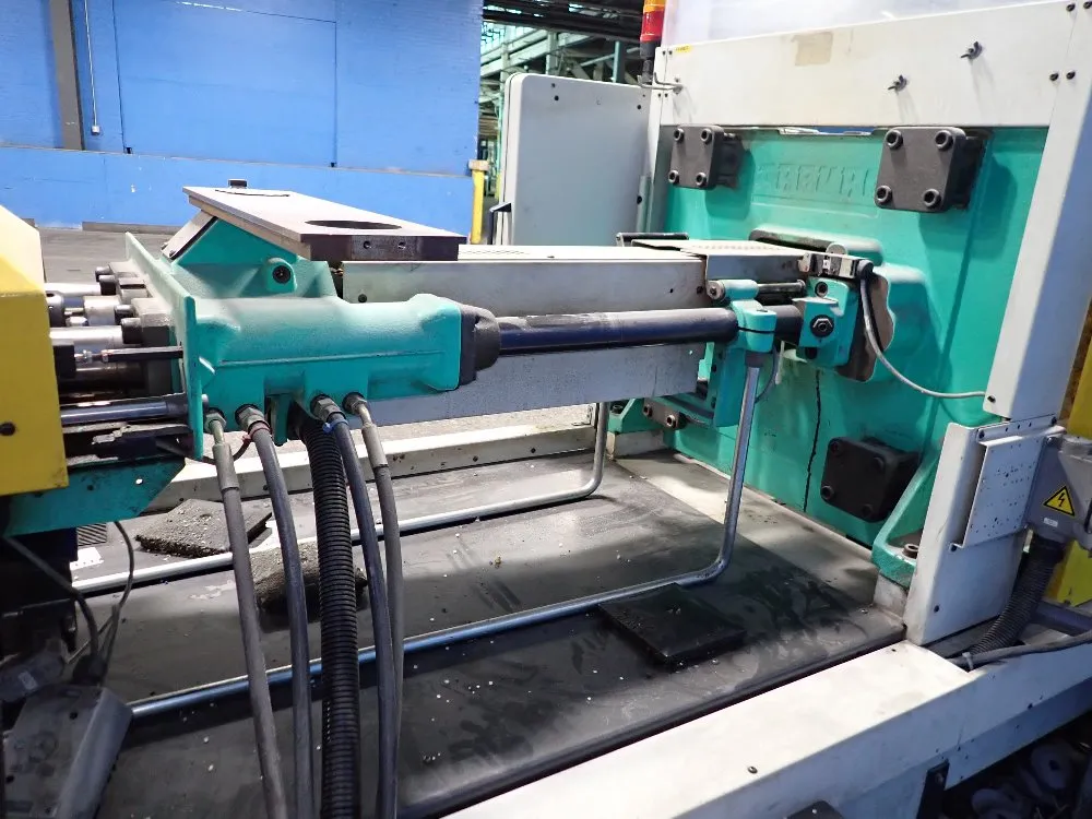 Arburg 1000 Kn Injection Molder - 420c 1000 290