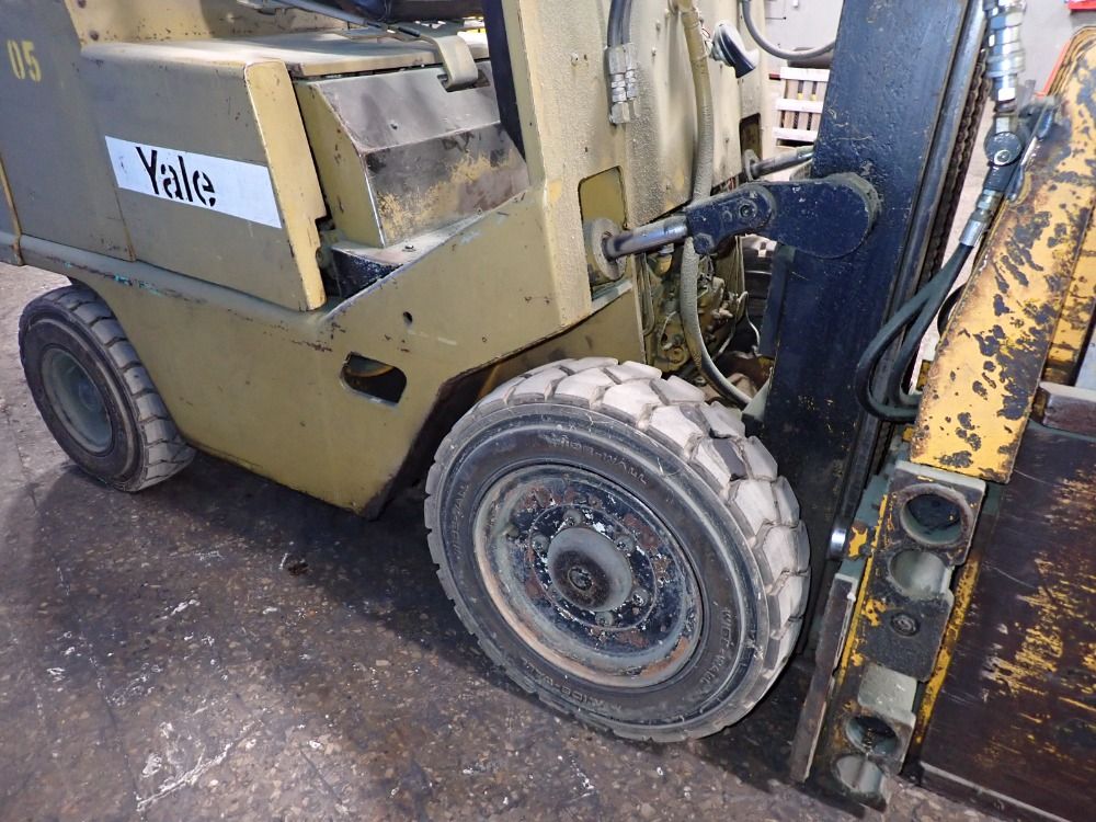 Yale 5000 Lbs Gp-050-sanfbs-086 Propane Lift W/cascade Clamp Attachment - Gp-050-sanfbs-086