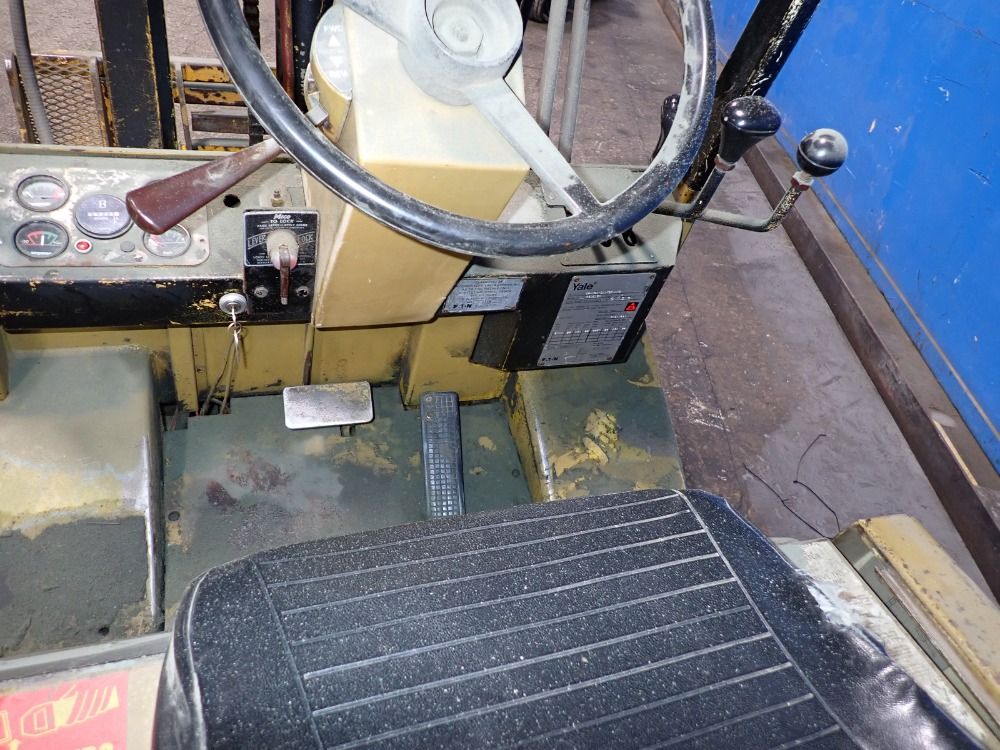 Yale 5000 Lbs Gp-050-sanfbs-086 Propane Lift W/cascade Clamp Attachment - Gp-050-sanfbs-086