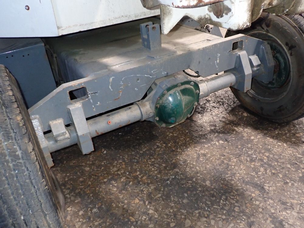 Simon 22' Reach/32' Platform Height 32/21e Boom Lift - 32/21e