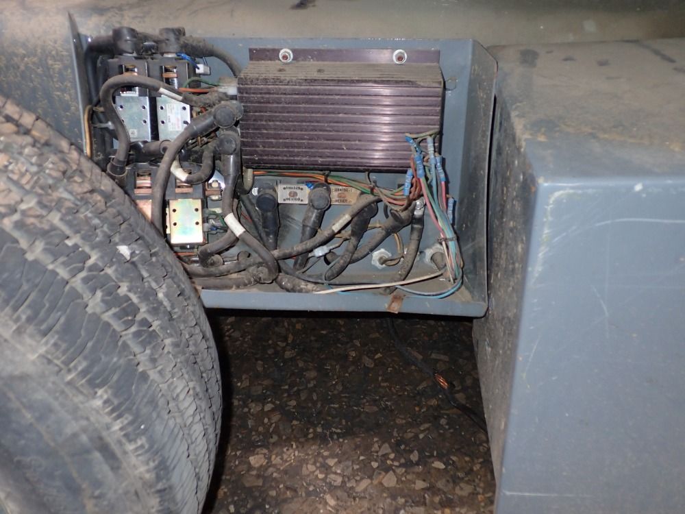 Simon 22' Reach/32' Platform Height 32/21e Boom Lift - 32/21e