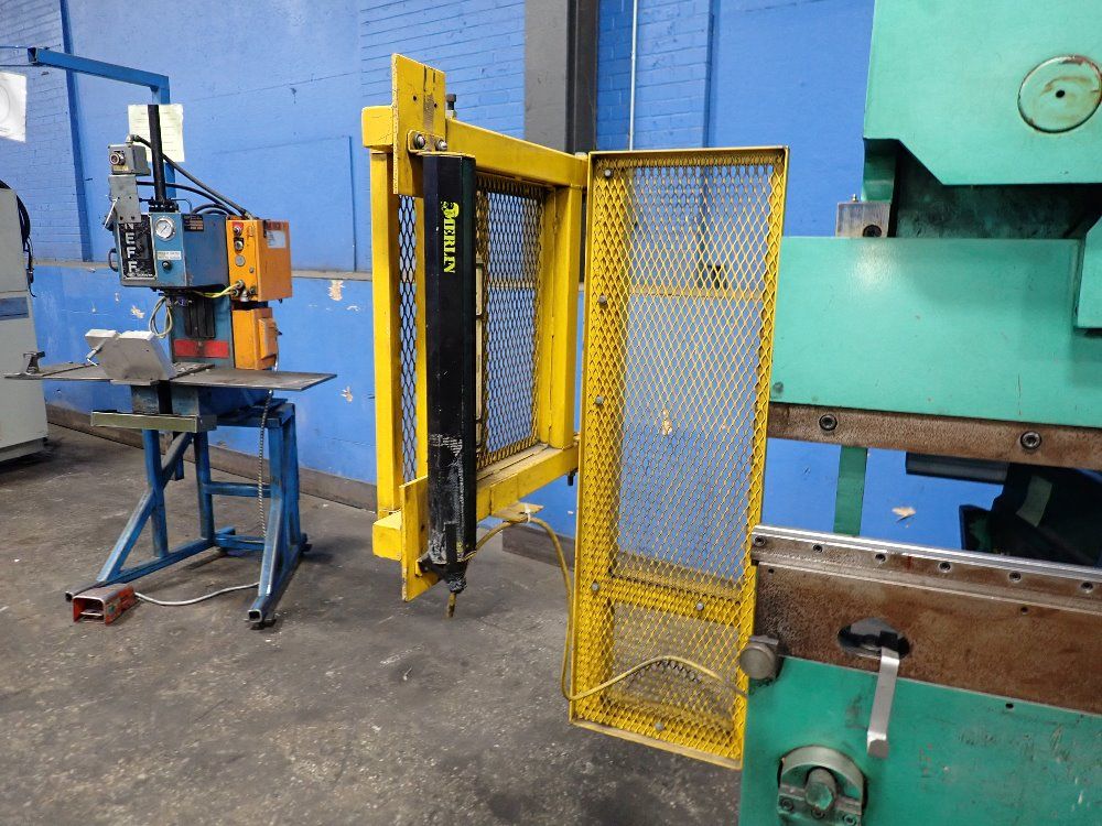 Piranha 35 Ton X 6' 35 Ton Press Brake