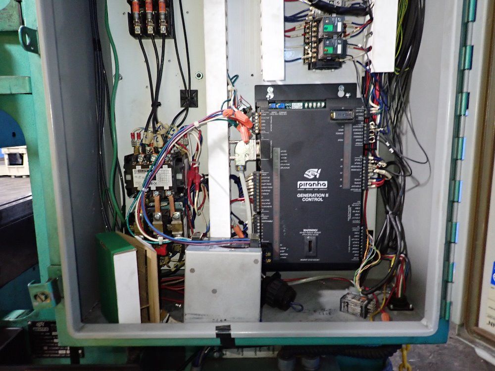 Piranha 35 Ton X 6' 35 Ton Press Brake