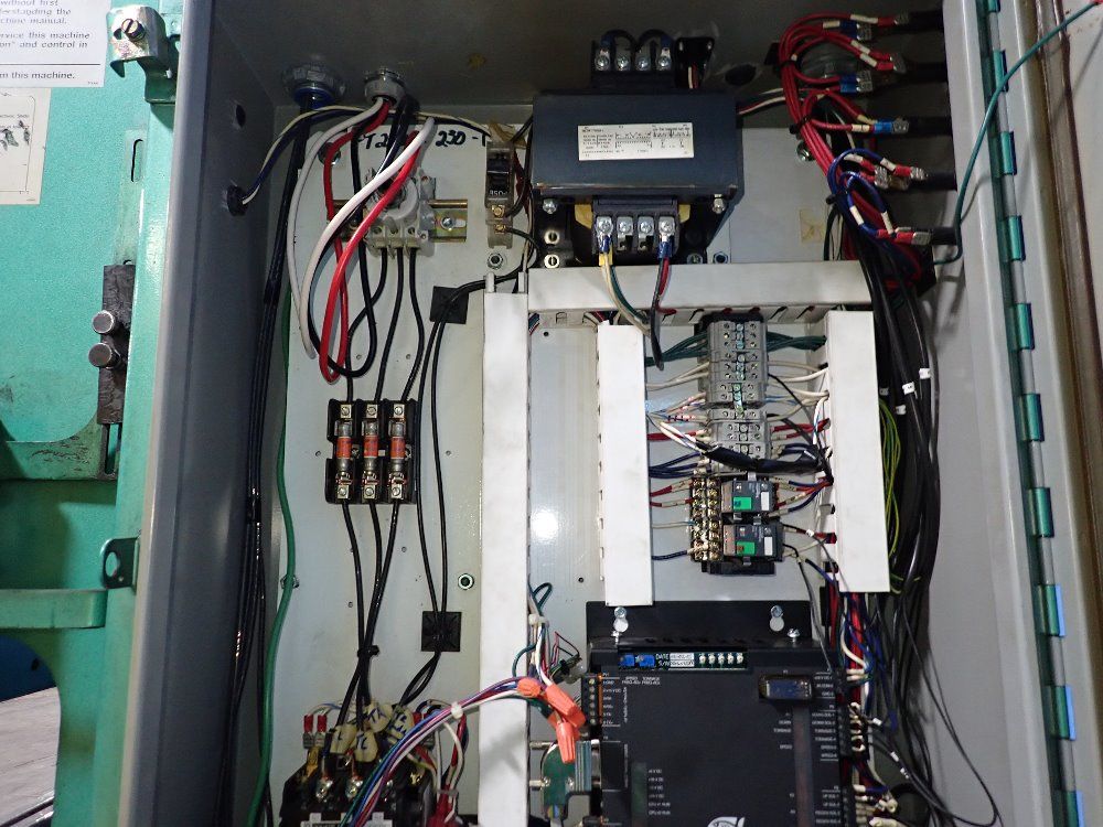 Piranha 35 Ton X 6' 35 Ton Press Brake