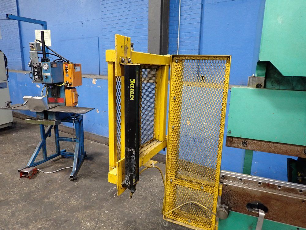 Piranha 35 Ton X 6' 35 Ton Press Brake