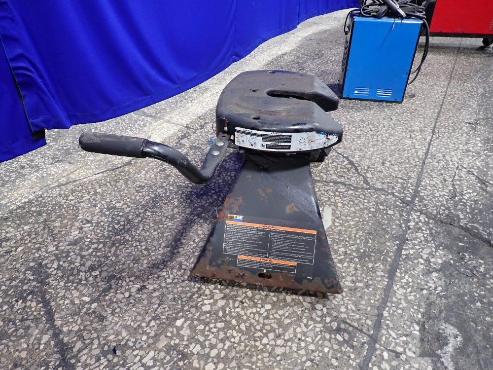 Reese 5th Wheel Hitch