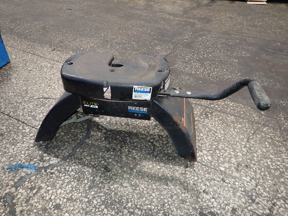 Reese 5th Wheel Hitch