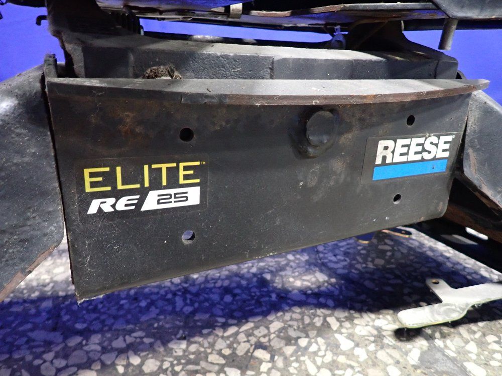 Reese 5th Wheel Hitch
