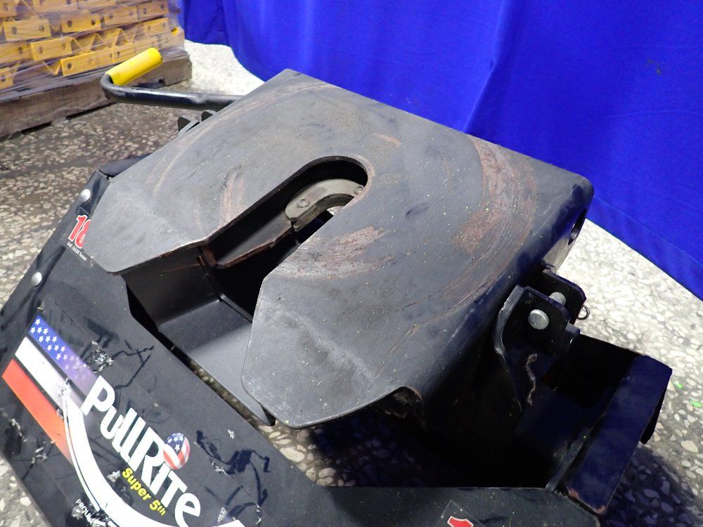 Pullrite 5th Wheel Hitch