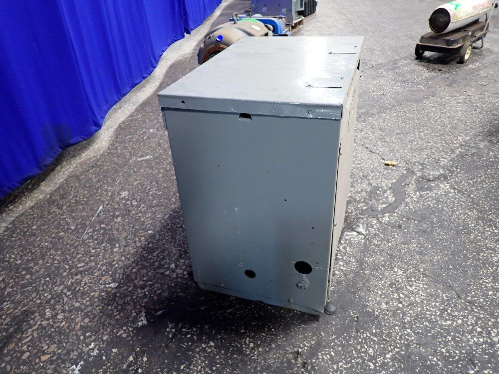 General Electric 100 Kva Transformer - 9t23a1415