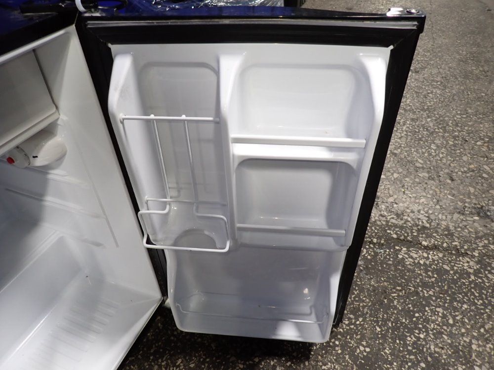 Magic Chef Refrigerator