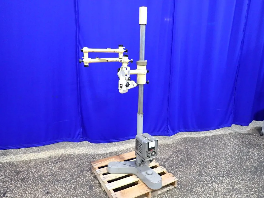 SURGICAL MICROSCOPE