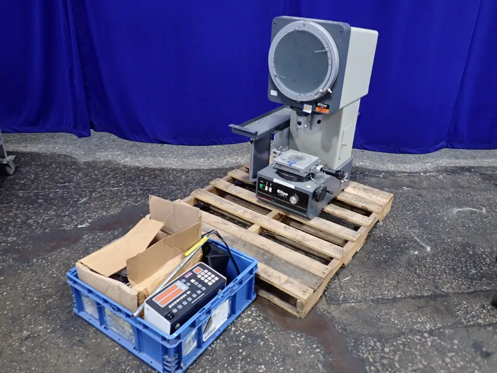 OPTICAL COMPARATOR
