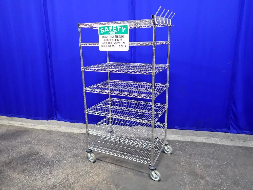 WIRE SHELVING UNIT