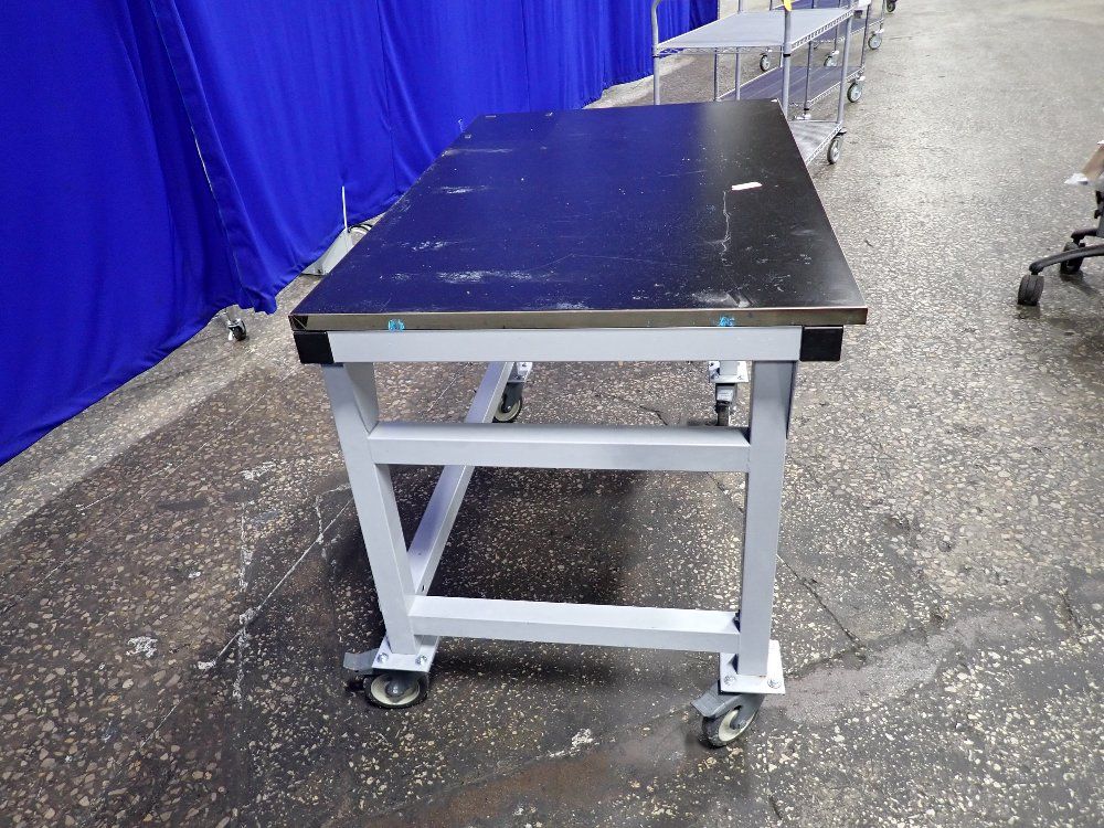 Workplace Mobile Workbench
