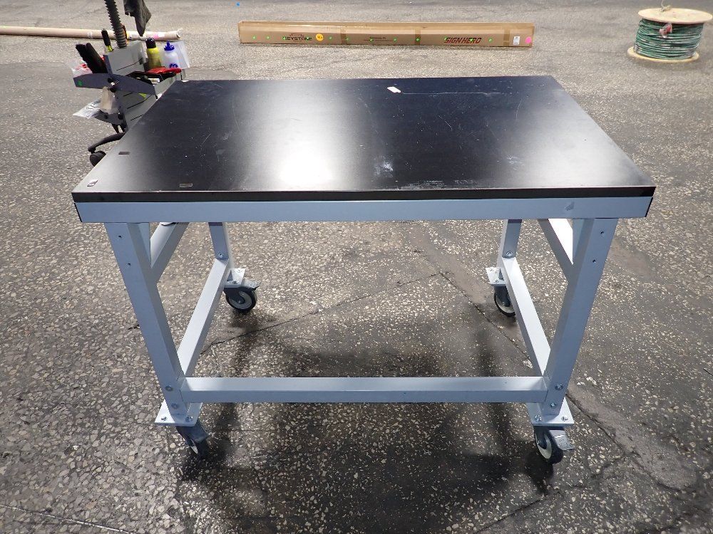Workplace Mobile Workbench