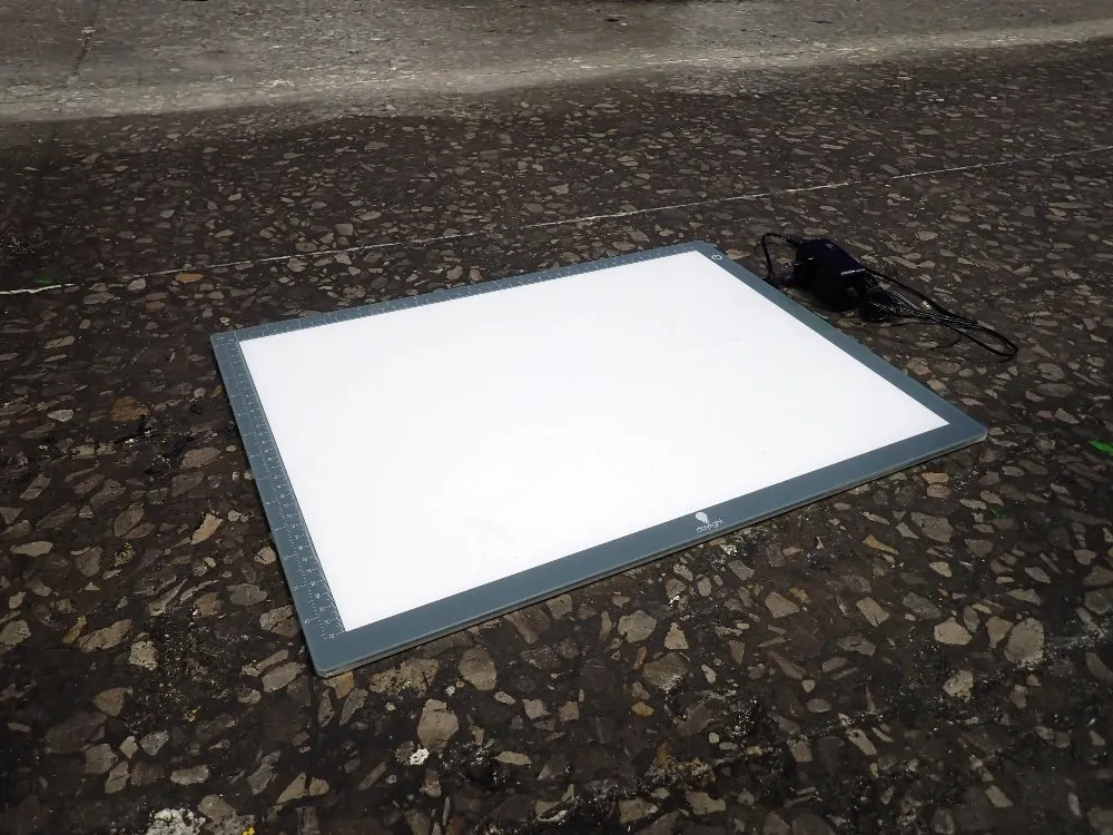LIGHT PAD
