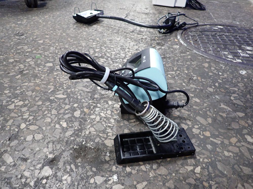 Weller Soldering Station