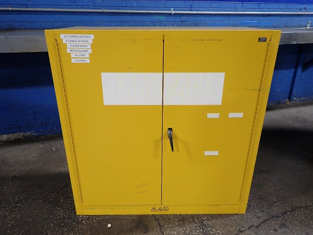 Globaledsal Flammable Storage Cabinet