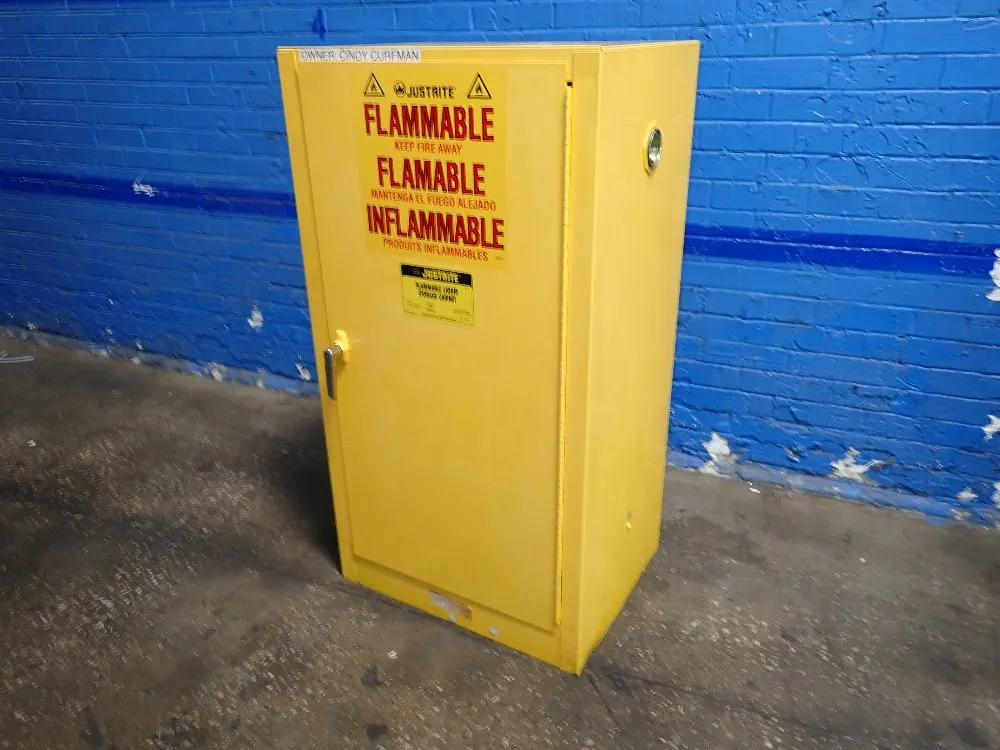 FLAMMABLE CABINET
