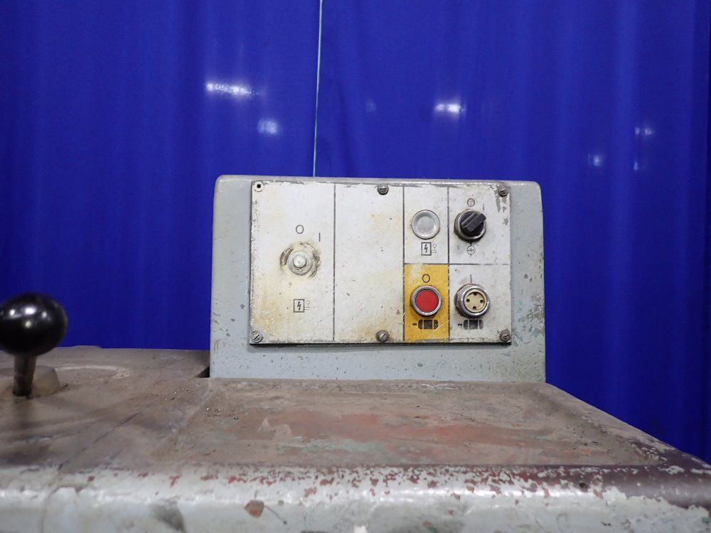 Tos Trencin 16"/19" X 50" Sn40b Gap Bed Lathe - Sn40b