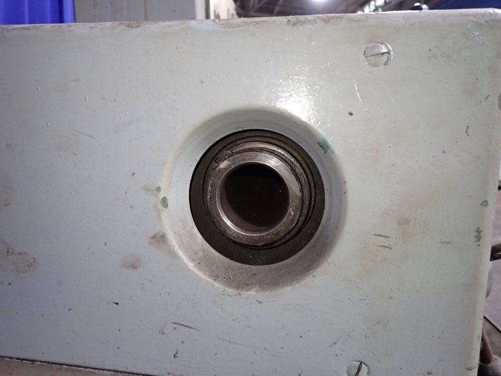 Tos Trencin 16"/19" X 50" Sn40b Gap Bed Lathe - Sn40b