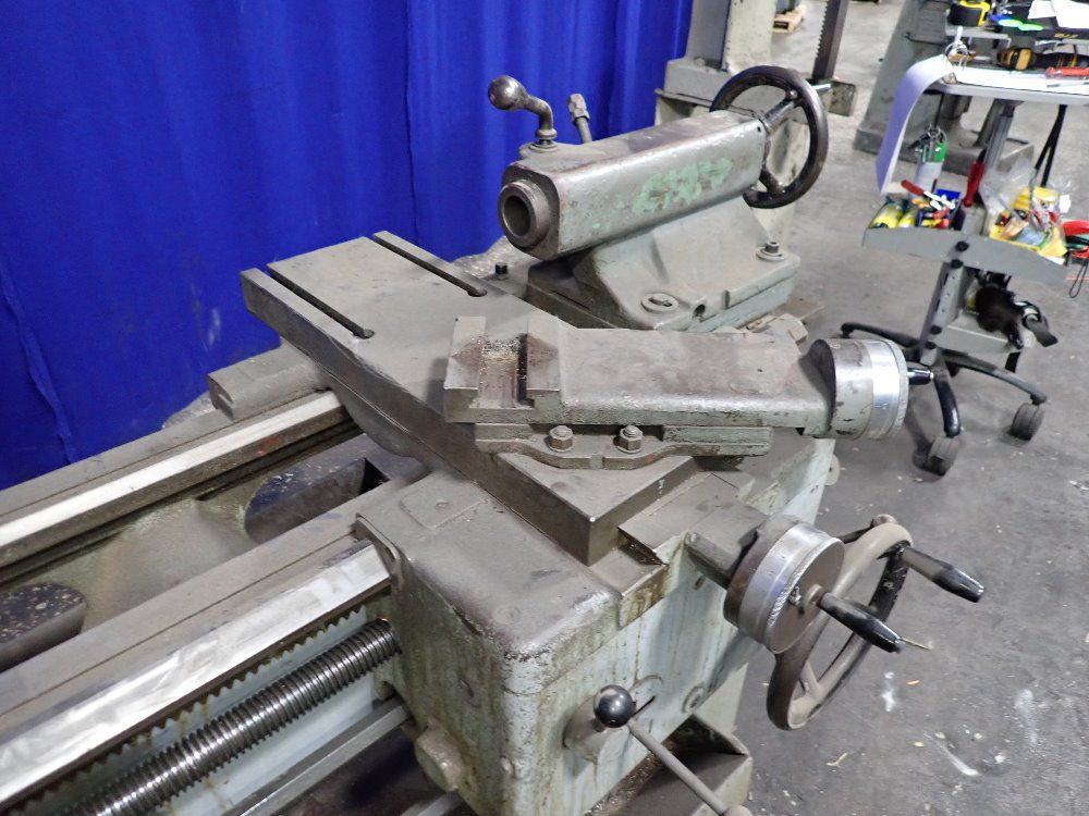 Tos Trencin 16"/19" X 50" Sn40b Gap Bed Lathe - Sn40b