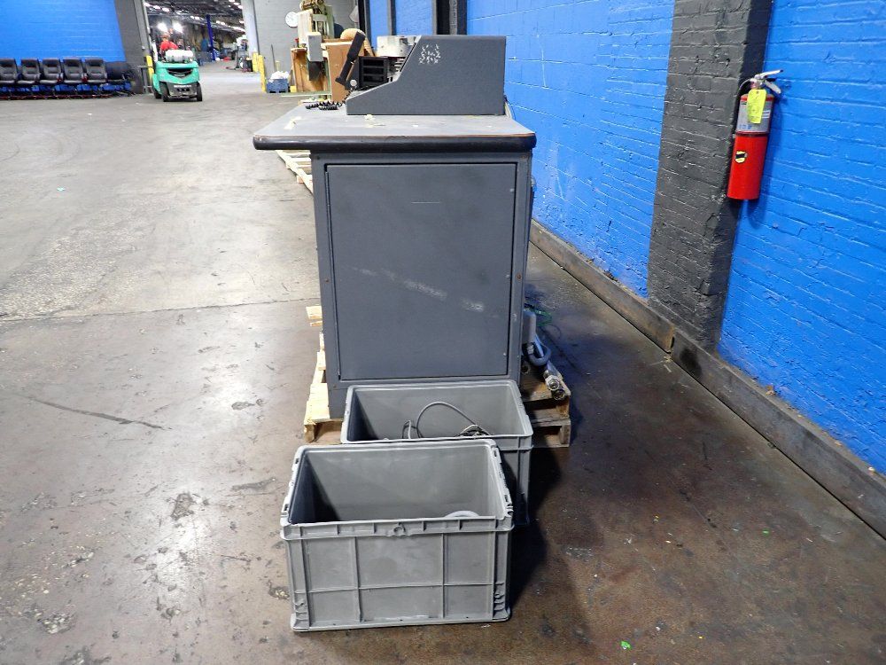 Tinius Olsen Tinius Olsen Testing Machine