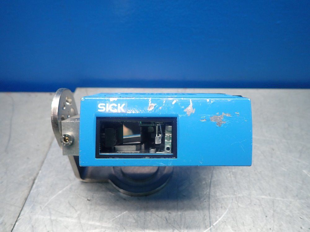 Sick Fixed Mount Barcode Scanner W/bracket. - Clv650-08300a