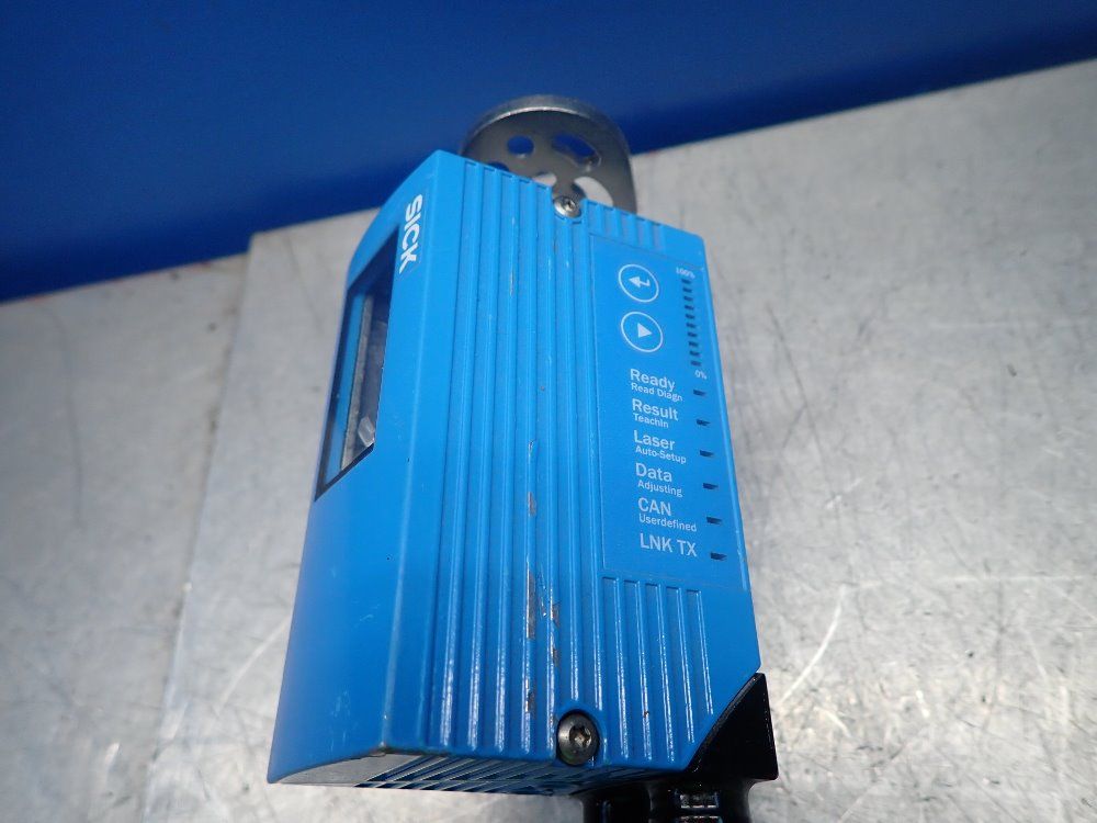 Sick Fixed Mount Barcode Scanner, W/bracket - Clv650-08300a