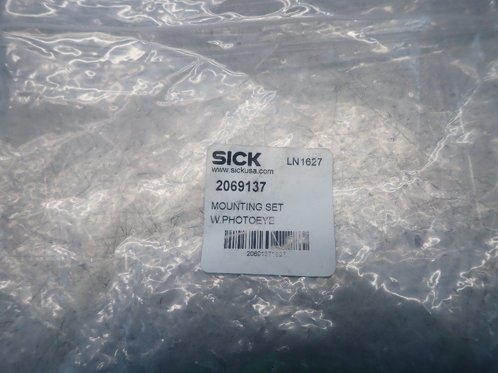 Sick 2,048 Px X 1,088 Px Image Based Code Reader W/lens - V2d652r-mcxxf6