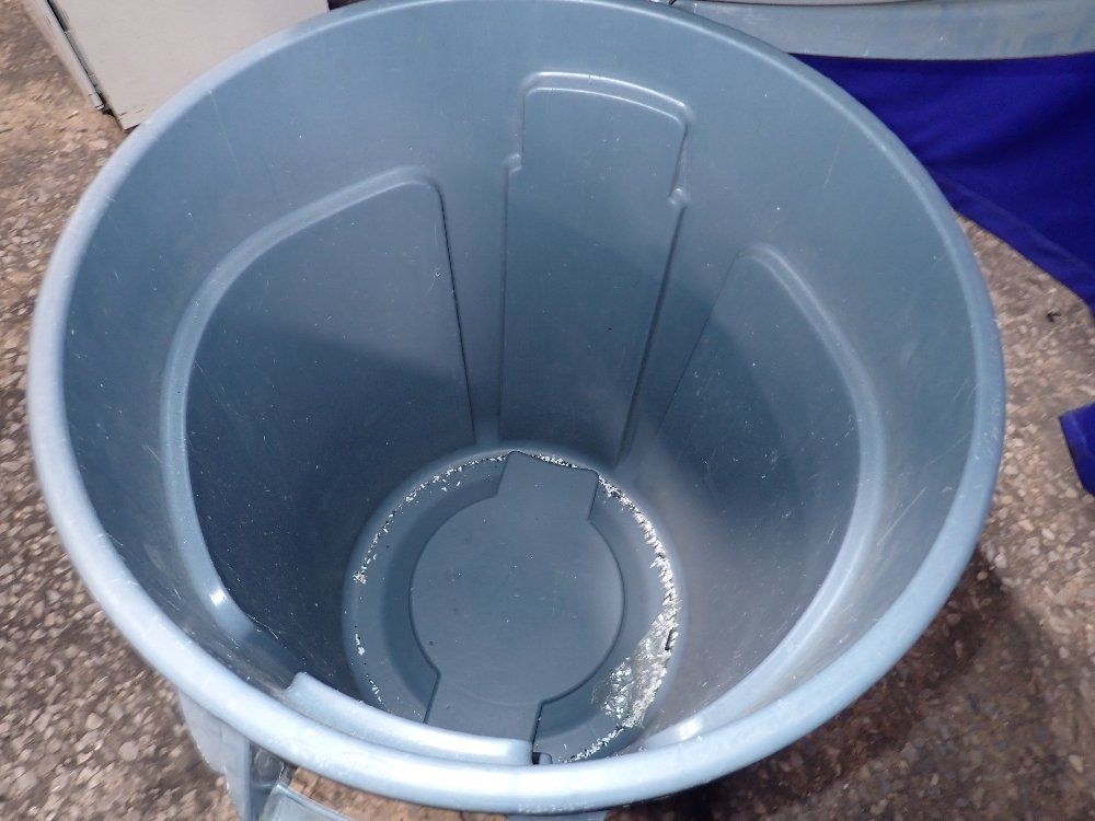 Rubbermaid Trash Can
