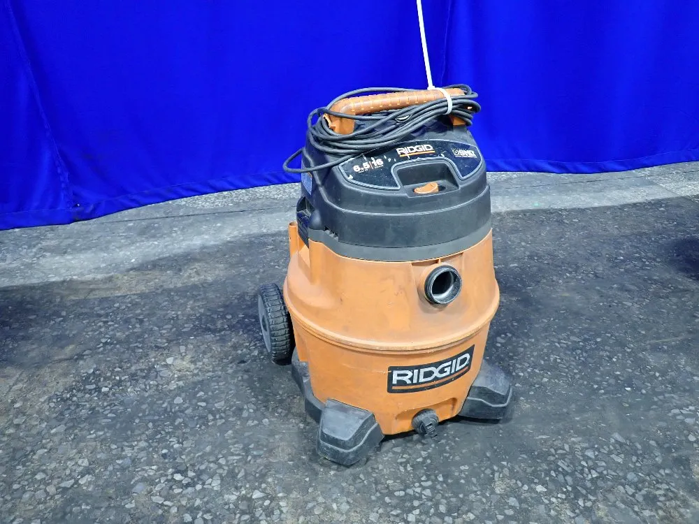 SHOP VAC