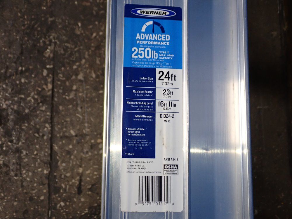 Werner 250 Lbs / 16' 11" Ladder - Di324-2