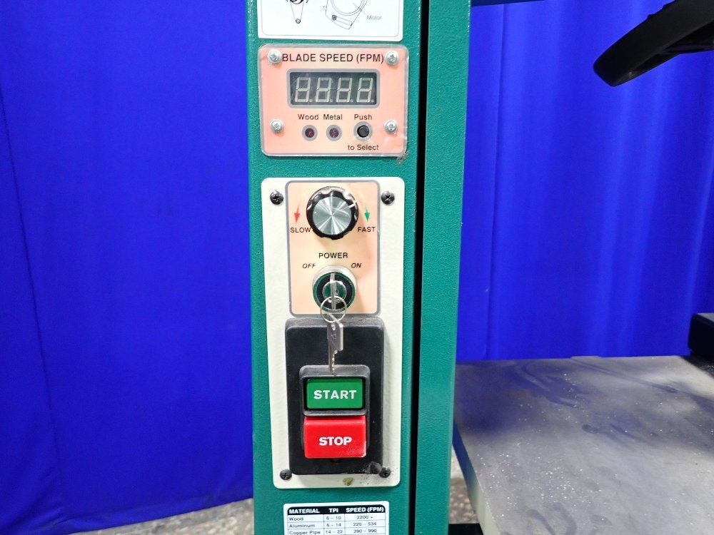 Grizzly 16" Throat Vertical Bandsaw - G0640x